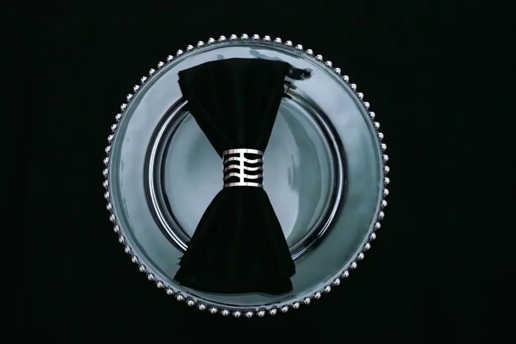 Silver Pearl Charger